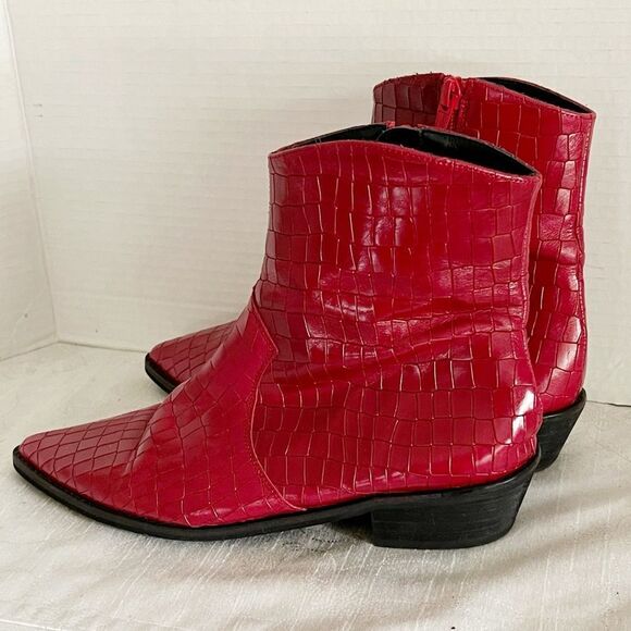 Free People red leather women’s western cowboy boots in size 7.5 US. - Picture 2 of 7